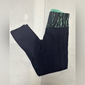 All the Right Places Lululemon Legging🌼